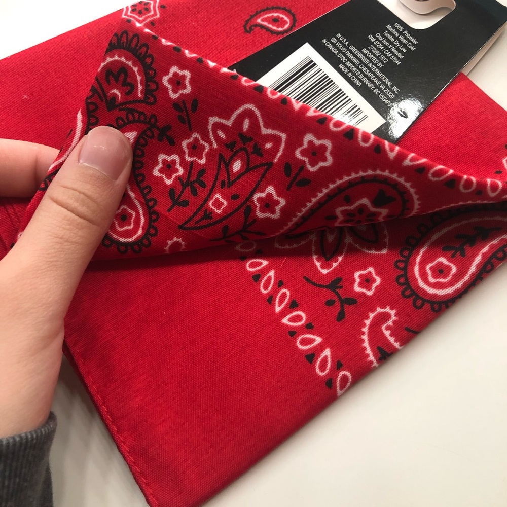 Bandana - Picture 3 of 3